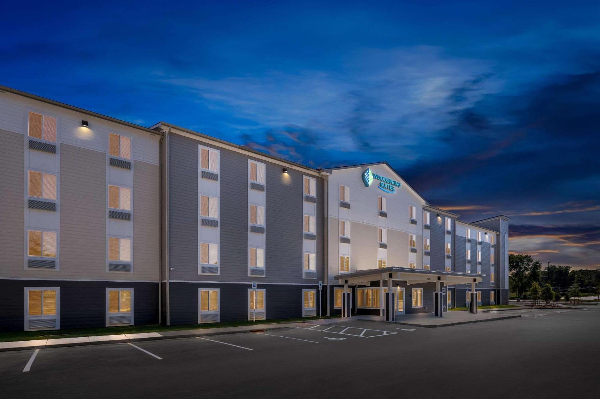 Woodspring Suites Huntsville - Research Park エクステリア 写真