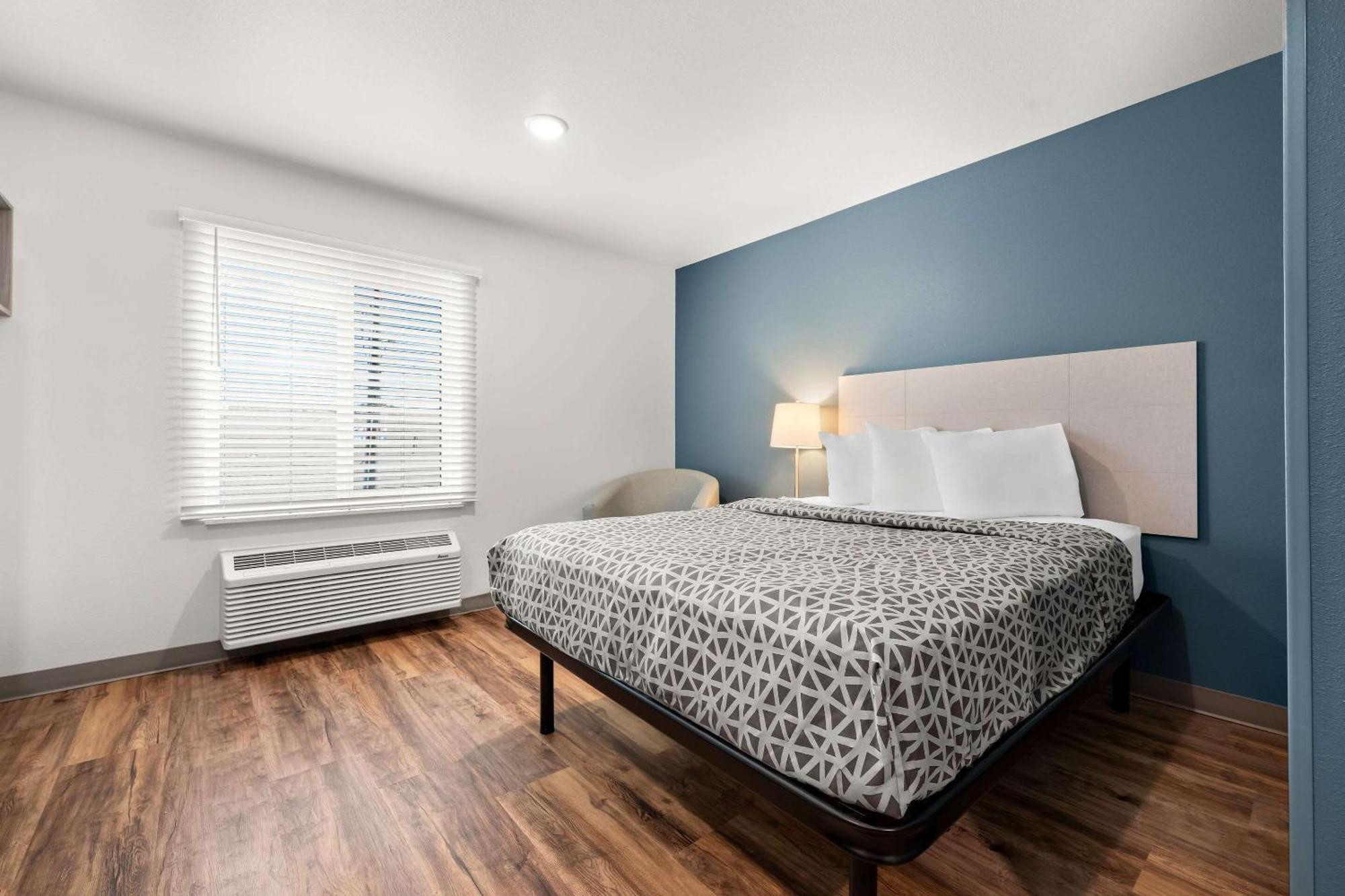 Woodspring Suites Huntsville - Research Park エクステリア 写真